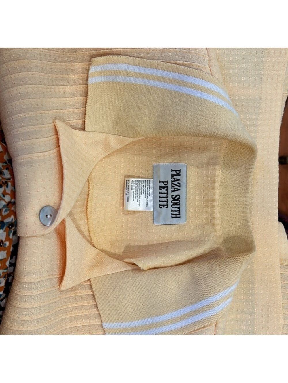 90s 2 PC SUNSHINE YELLOW TEXTURED FABRIC CROPPED POLO TOP & PANT PLAZA SOUTH 12P - Picture 15 of 15